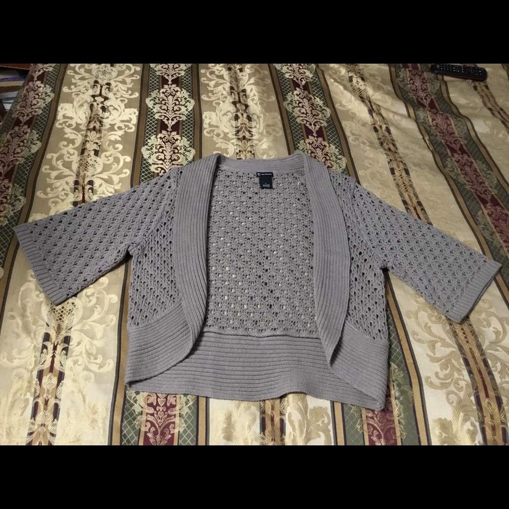 NEW DIRECTION Vest - Picture 4 of 4